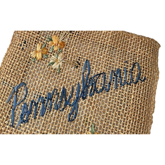 Vintage Pennsylvania Woven Straw Bag Wooden Handles Boho Shopping Market Tote - Picture 2 of 7